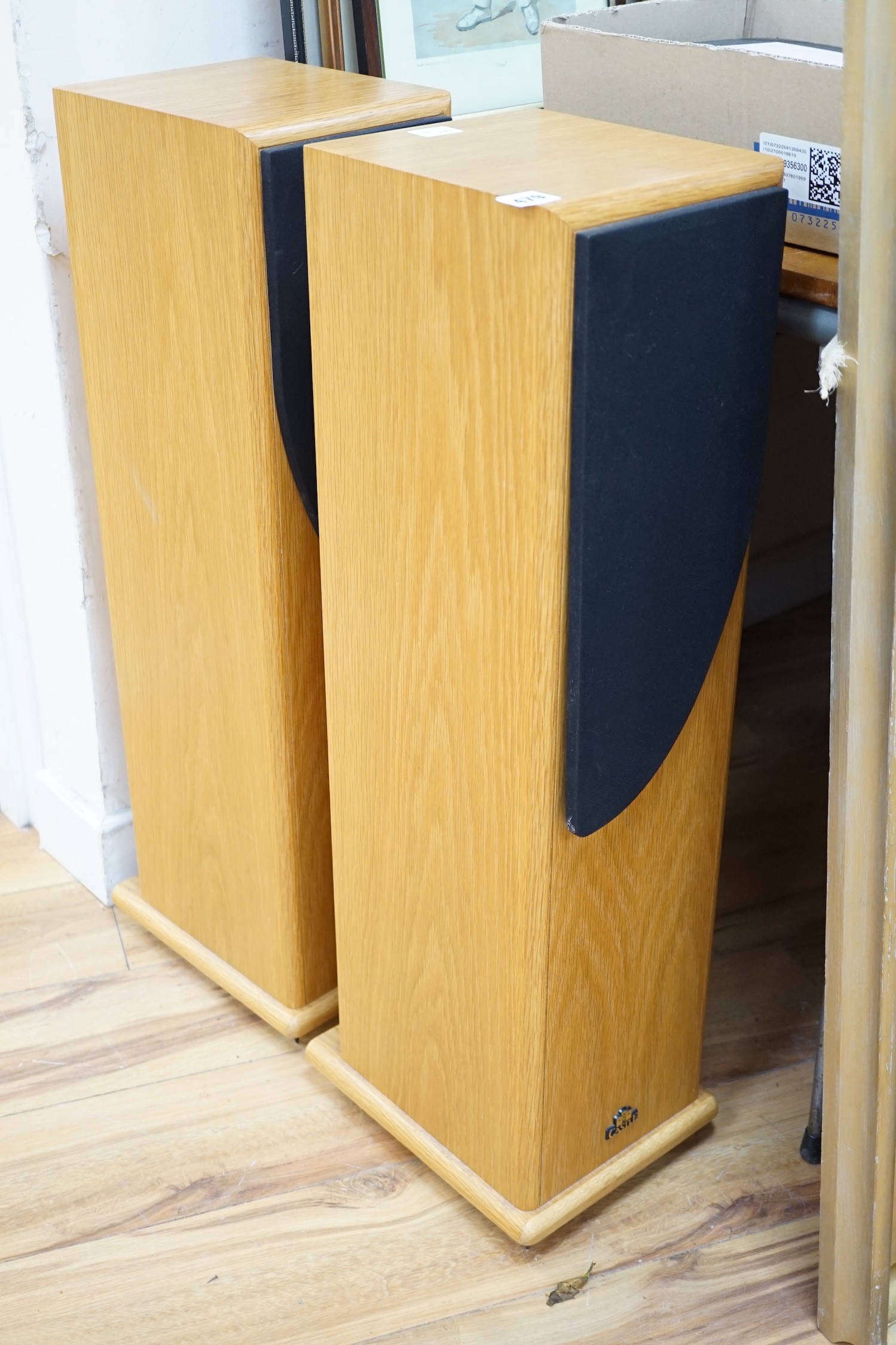 A pair of Castle Severn oak cased speakers, 79cms high